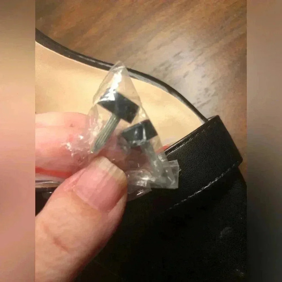 Black heels size 7 - Picture 7 of 15